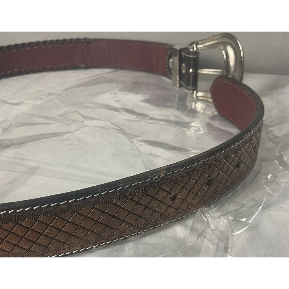 Unbranded vintage tooled